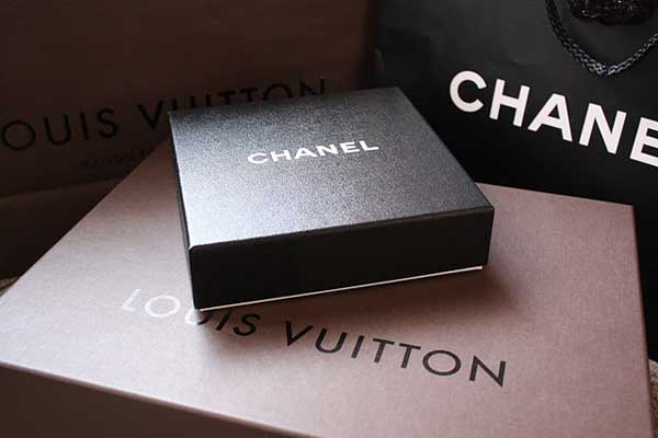 Chanel    Louis Vuitton