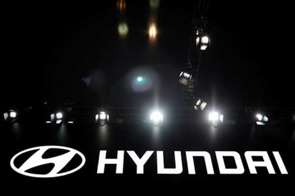      Hyundai 18  