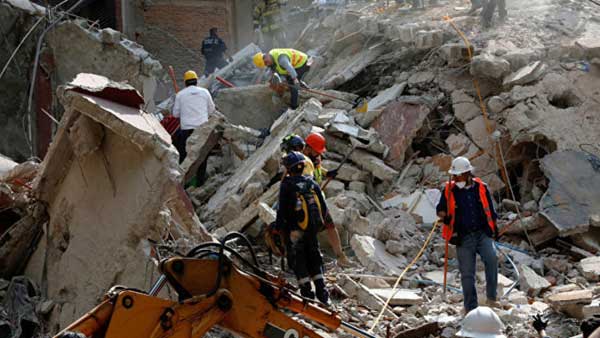 Жертвами землетрясения на границе Ирака и Ирана стали сотни человек Жертвами землетрясения на границе Ирака и Ирана стали сотни человек