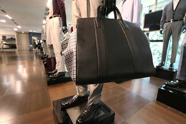 �������� �������� Brioni ������ ���������� �����