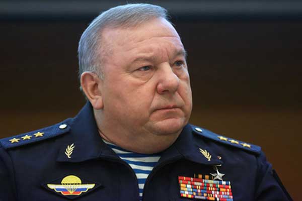 Генерал еще больше запутал ситуацию с Ту-22М3 в Крыму Генерал еще больше запутал ситуацию с Ту-22М3 в Крыму