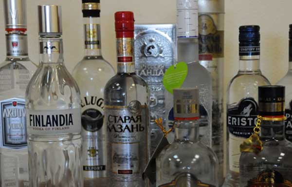 Водка потеряла былую популярность у россиян Водка потеряла былую популярность у россиян