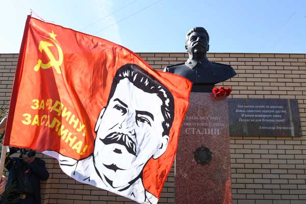 В России захотели завести уголовное дело на Сталина В России захотели завести уголовное дело на Сталина