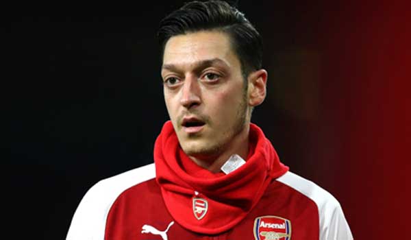 Китай «удалил» чемпиона мира по футболу из-за слов о лагерях для мусульман Китай «удалил» чемпиона мира по футболу из-за слов о лагерях для мусульман