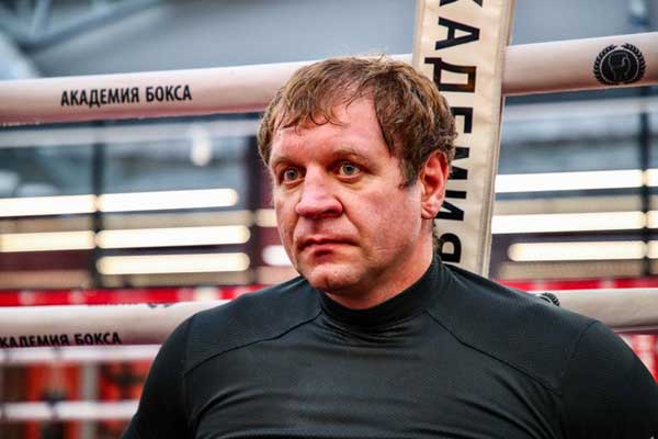 Слова Емельяненко о «голубых звездах» напомнили фанатам о скандале с Киркоровым Слова Емельяненко о «голубых звездах» напомнили фанатам о скандале с Киркоровым