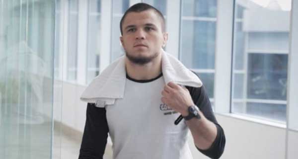 Брат Нурмагомедова узнал имя соперника на UFC 254