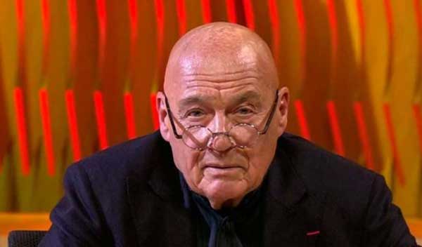 Познер раскритиковал россиян за привычку «почитать барина» Познер раскритиковал россиян за привычку «почитать барина»