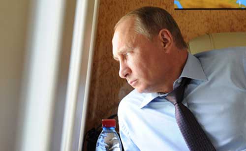 Владимир Путин прилетел в Хакасию